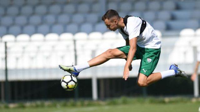 Bursaspor'un Jani Atanasov için Eljif Elmas planı
