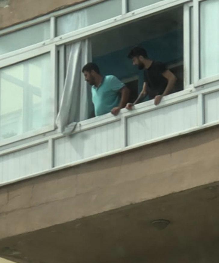 Yer: İstanbul! Ellerinde tüfekle balkonda beklediler G4