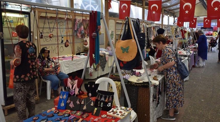 Hanımeli Sokak doludizgin