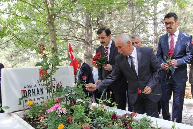 15 Temmuz Şehidi Akif Kapaklı mezarı başında anıldı