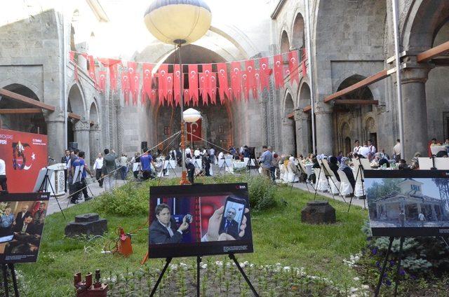 Erzurum’da şehit aileleri ve gaziler 15 Temmuz yemeğinde buluştu