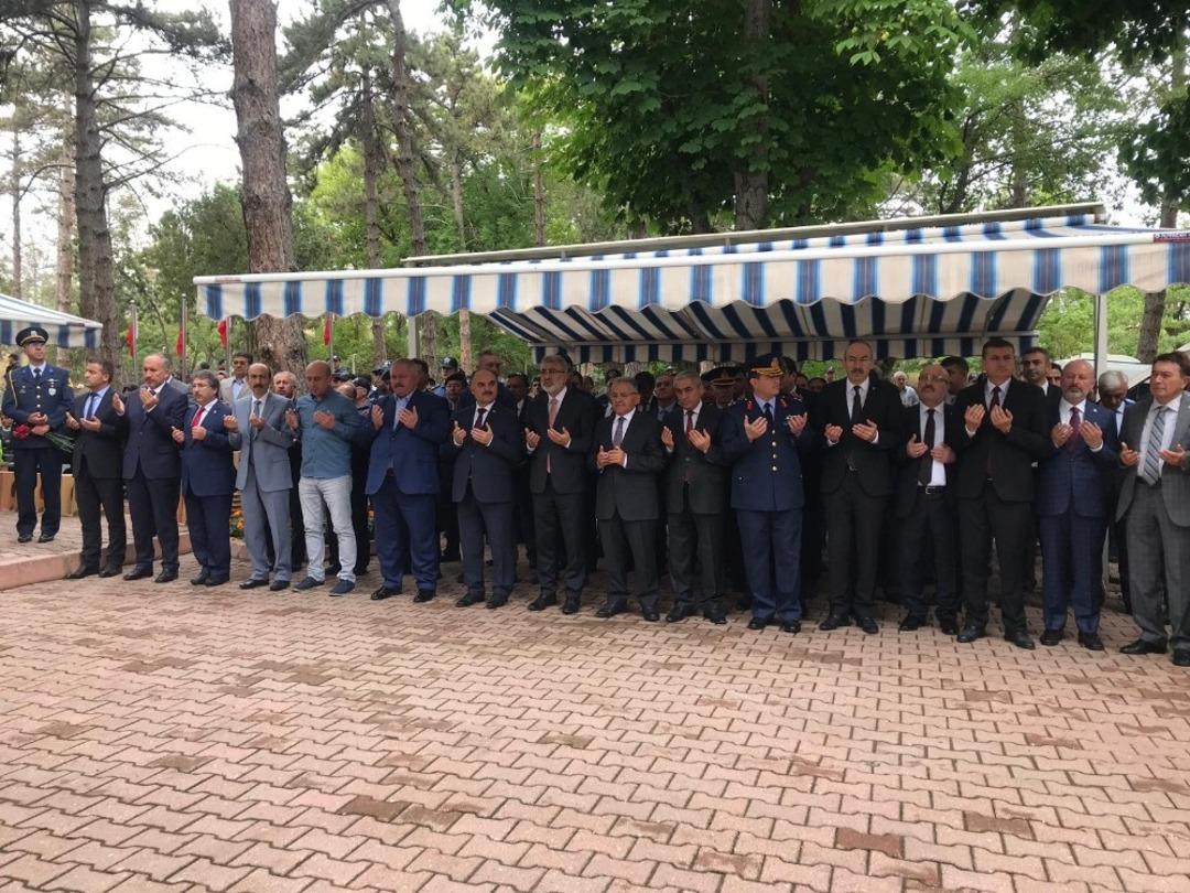 Vali Şehmus G&uuml;naydın: &ldquo;Her 15 Temmuz&rsquo;u daha &ccedil;ok daha diri kutlamamız lazım.