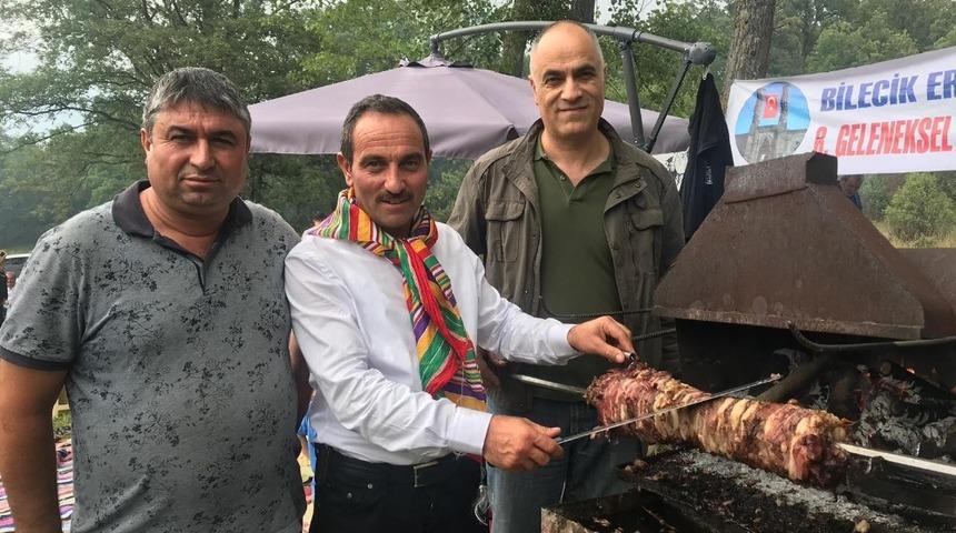 Erzurumlular hıdrellezde g&ouml;n&uuml;llerince eğlendiler