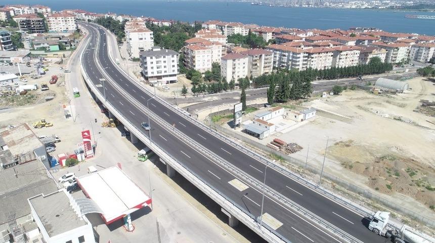 Y&uuml;zbaşılar Kavşağı&rsquo;nun &ccedil;evre yollarında &ccedil;alışmalar s&uuml;r&uuml;yor