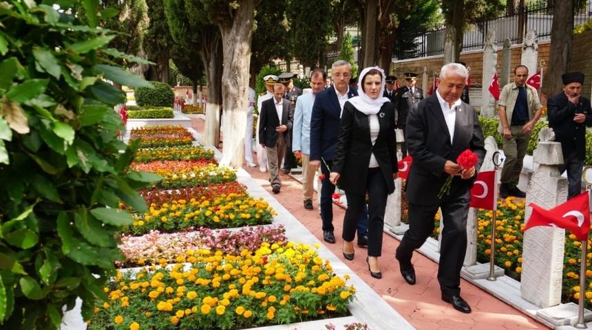 İzmit&rsquo;te 15 Temmuz şehitlerini anıldı