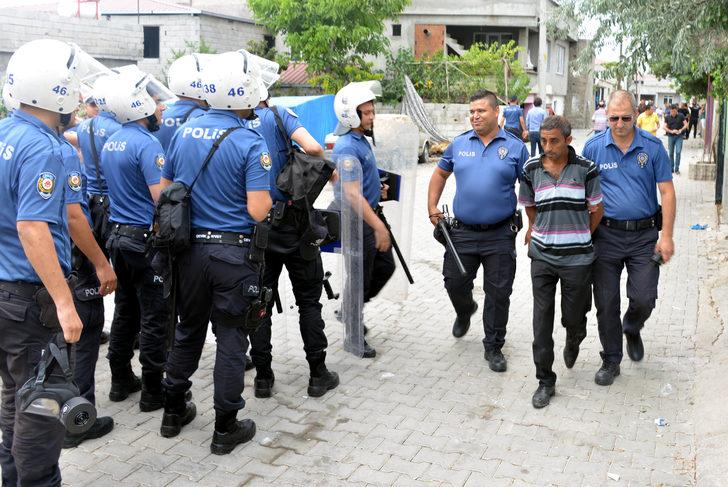 Önce kavga ettiler, sonra halay çektiler G2