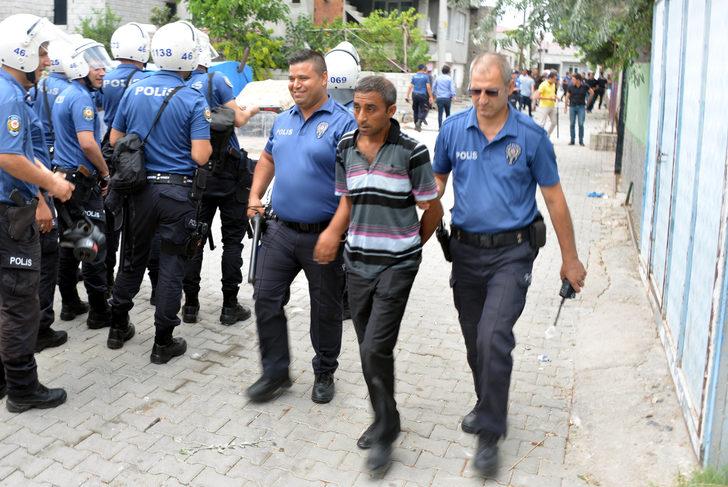 Önce kavga ettiler, sonra halay çektiler G3