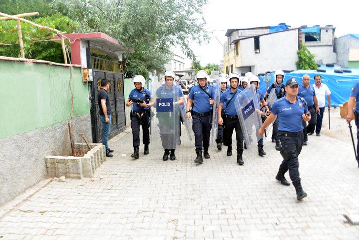 Önce kavga ettiler, sonra halay çektiler G4