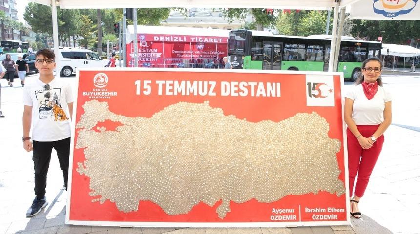 3 bin 262 adet 15 Temmuz hatıra paraları ile T&uuml;rkiye haritası yaptılar