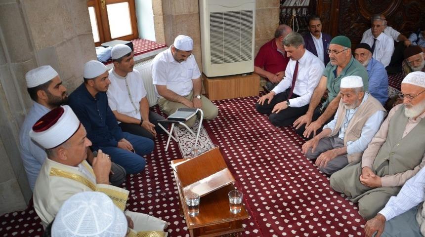 Malatya&rsquo;da 15 Temmuz şehitleri i&ccedil;in mevlit okutuldu