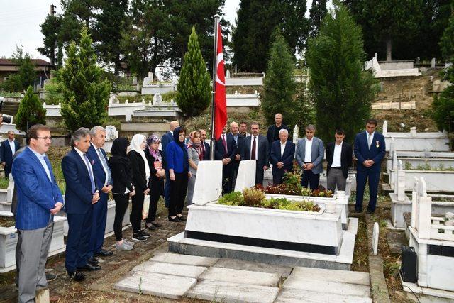 15 Temmuz şehitleri kabirleri başında anıldı