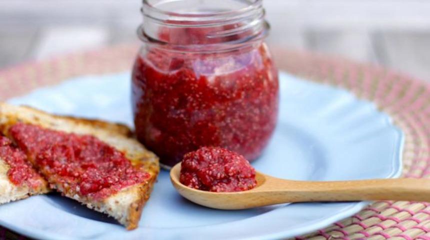 Çilekli Chialı Reçel