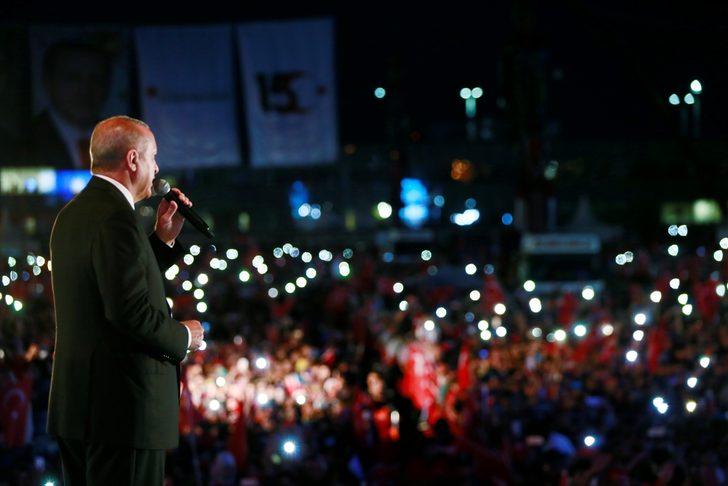 Cumhurbaşkanı Erdoğan: Ruhlarını iblise satan müptezeller Türkiye'yi ele geçiremeyecek G3