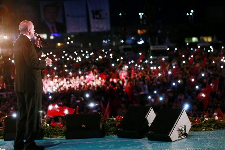 Cumhurbaşkanı Erdoğan: Ruhlarını iblise satan müptezeller Türkiye'yi ele geçiremeyecek G5