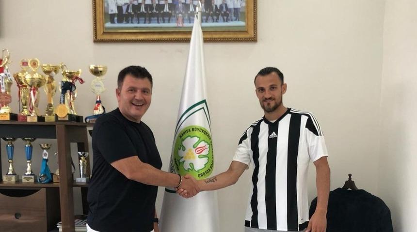 Manisa B&uuml;y&uuml;kşehir Belediyespor&rsquo;a stoper takviyesi