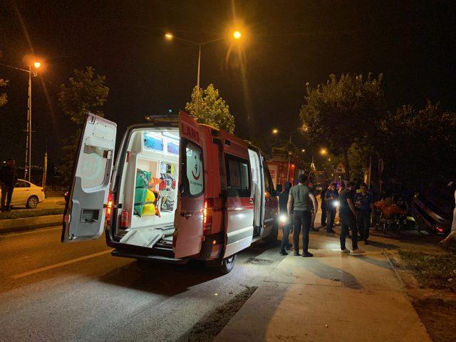 Tuzla'da otomobil takla atıp duvara çarptı: 1 ölü