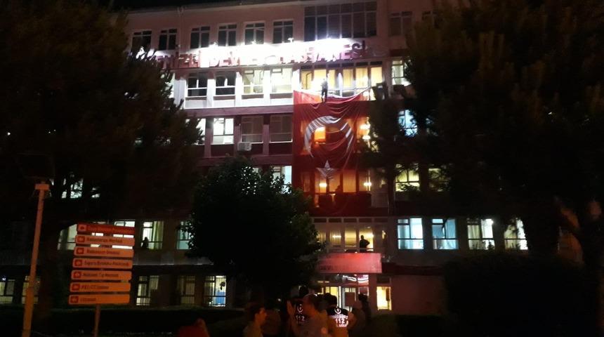 İntihar etmek isterken Türk bayrağına basınca tepkiler yükseldi!