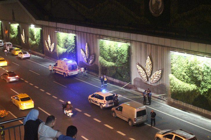 E-5'te feci ölüm! Metrobüs üst geçidinden atlayan kadın hayatını kaybetti G5