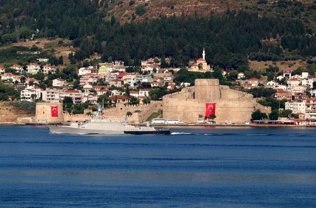 Rus savaş ve askeri kurtarma gemileri Akdeniz'e iniyor