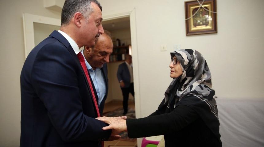 Başkan Büyükakın, 15 Temmuz Şehidi Edip Zengin’in ailesini ziyaret etti