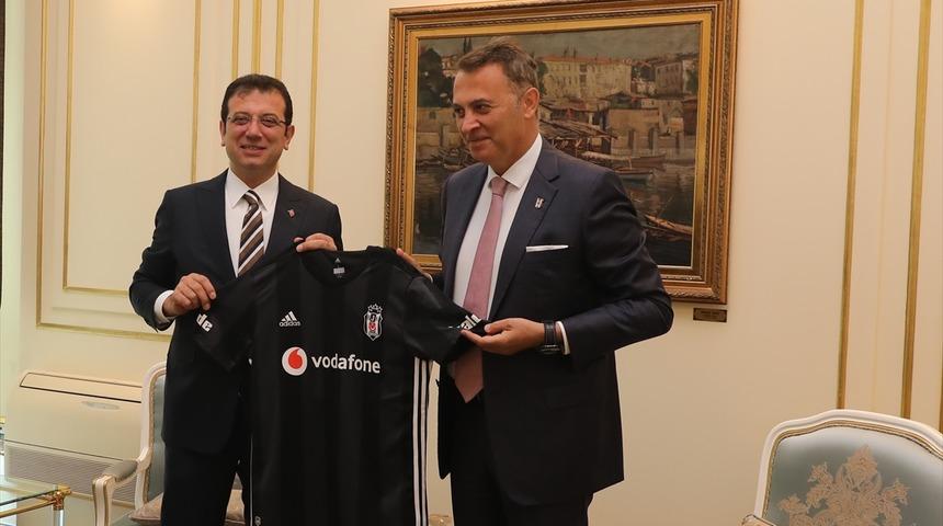 Beşiktaş Kul&uuml;b&uuml; y&ouml;netiminden Ekrem İmamoğlu'na ziyaret