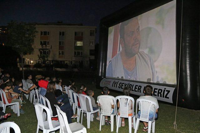 Ataşehir’de, akşamları yazlık sinema keyfi
