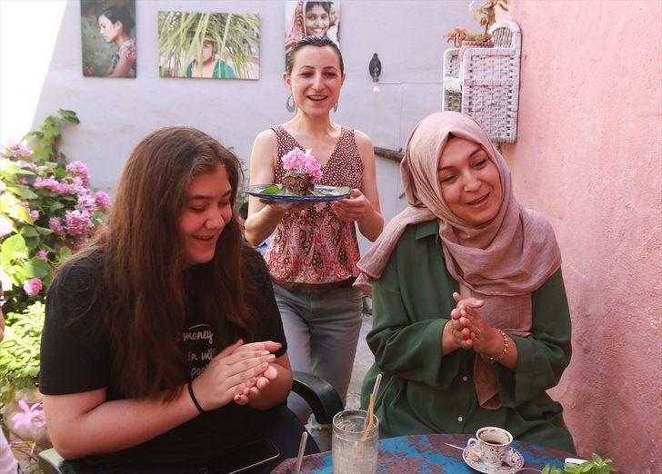 Üniversiteyi bitirdi, dünyayı gezdi! Huzuru bulmak için bakın nereye geldi G2