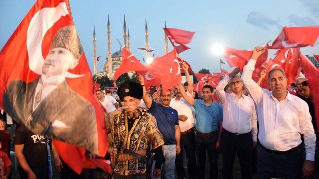 Hakim-savcı ve yargı çalışanlarından demokrasi yürüyüşü