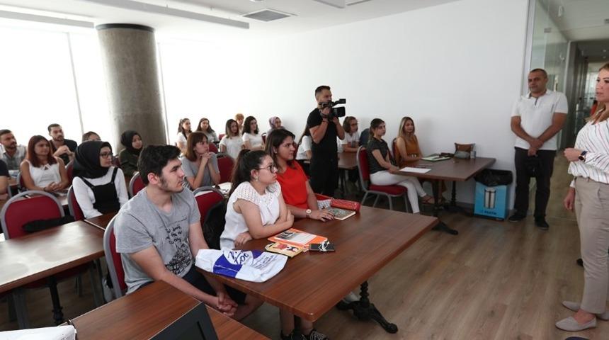 Merkezefendi de yabancı dil kursunun ilk dersleri başladı