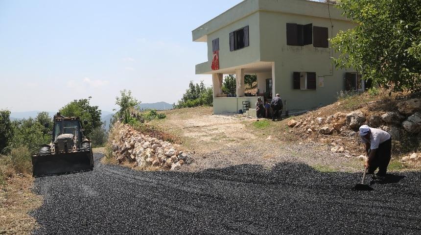 Erdemli&rsquo;de 57 yıllık unutulmuş yol yeniden hizmete girdi
