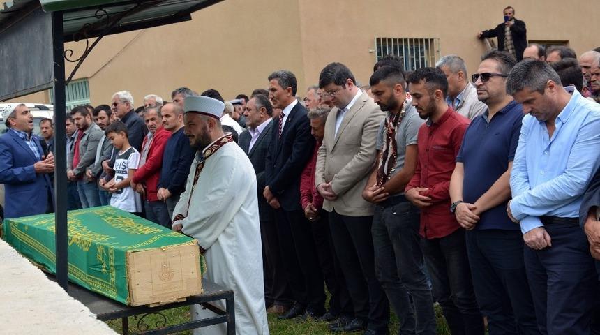 Son hedik ustası toprağa verildi