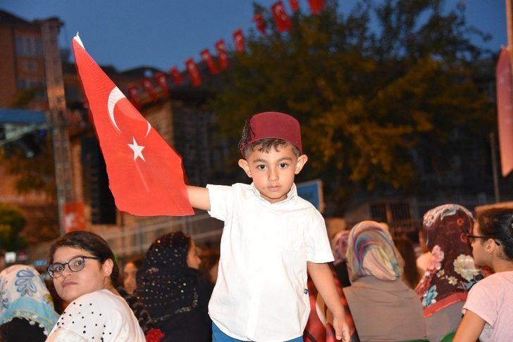 Siverekliler 15 Temmuz Şehitlerini anmak için buluştu G2