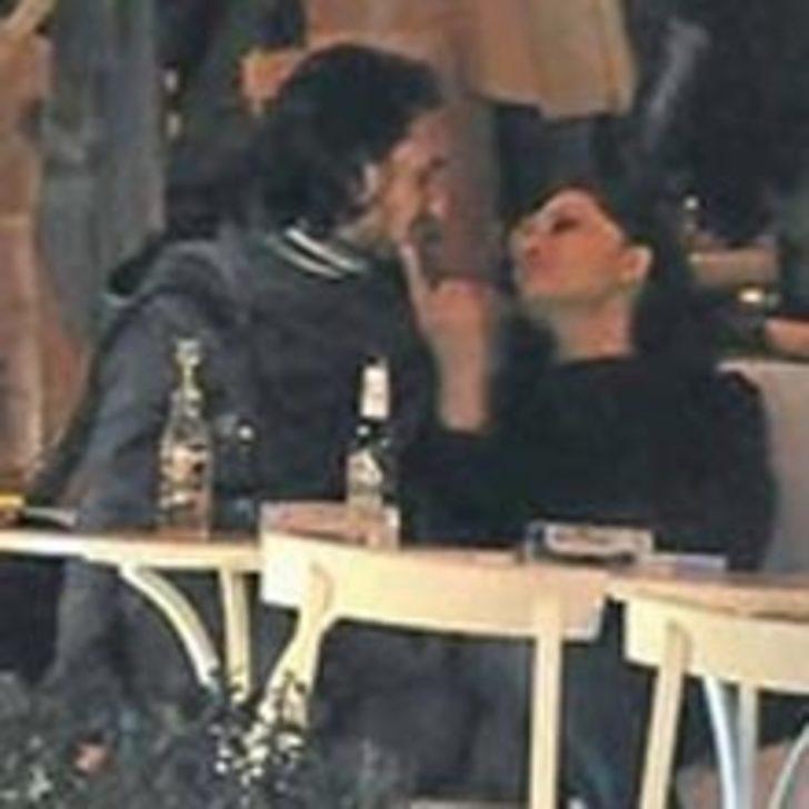 S&uuml;rpriz İlişki