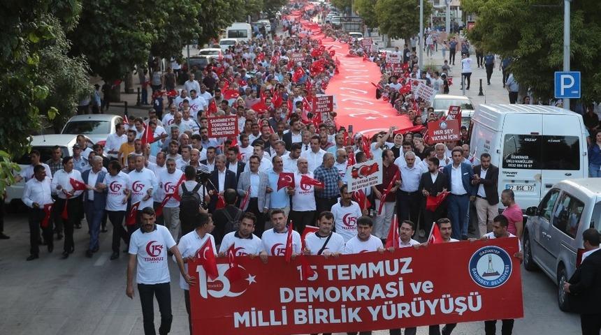 Şahinbey’den 15 Temmuz Demokrasi ve Milli Birlik yürüyüşü