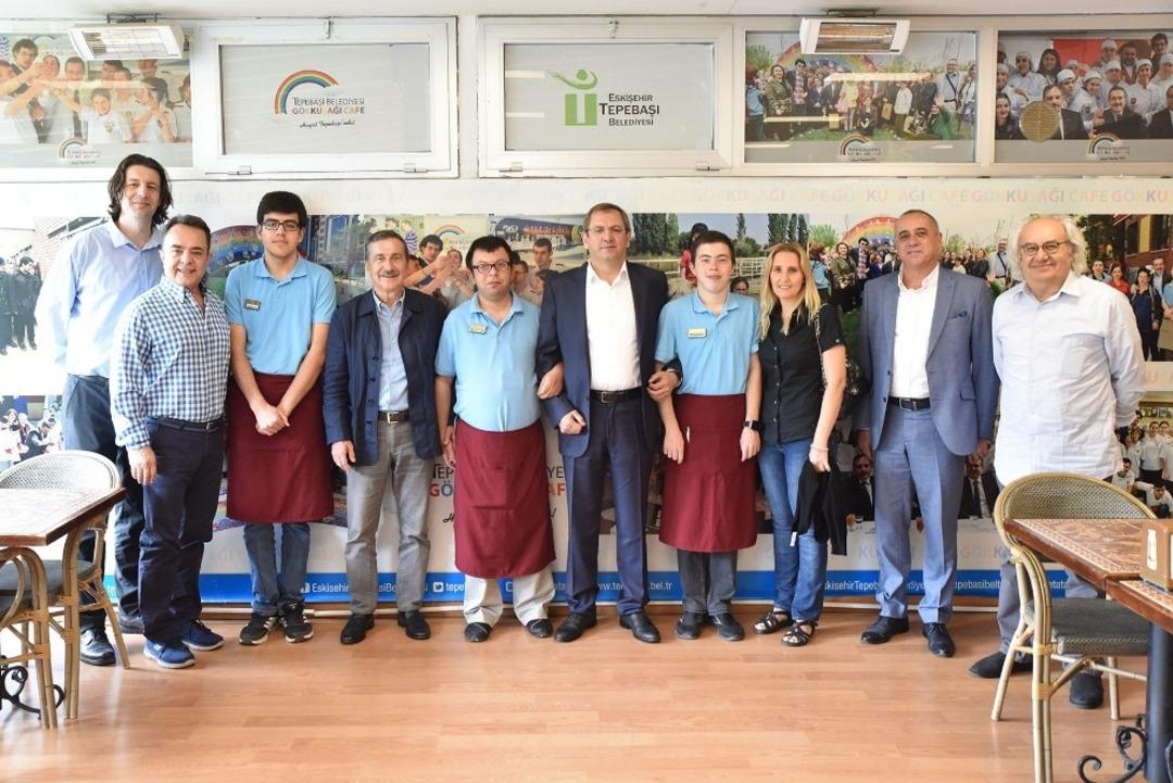 Kardeş şehir Ayvalık Belediyesi&rsquo;nden Tepebaşı&rsquo;na ziyaret