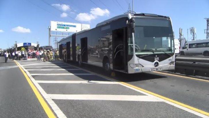 Son dakika! Esenyurt'ta metrobüste yangın G4