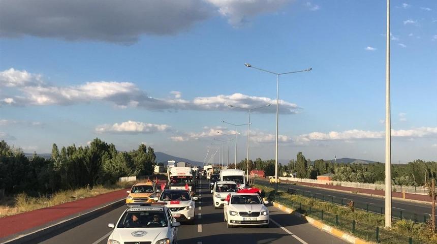 Horasanda 15 Temmuz konvoyu