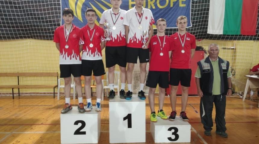 Bulgaristan&rsquo;da Erzincan r&uuml;zgarı esti