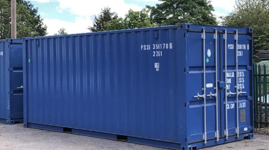 Bir fotoğrafçı, dev konteyneri fotoğraf makinesi haline getirdi!