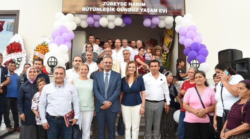 Z&uuml;beyde Hanım B&uuml;t&uuml;nleşik G&uuml;nd&uuml;z Yaşam Evi hizmete a&ccedil;ıldı