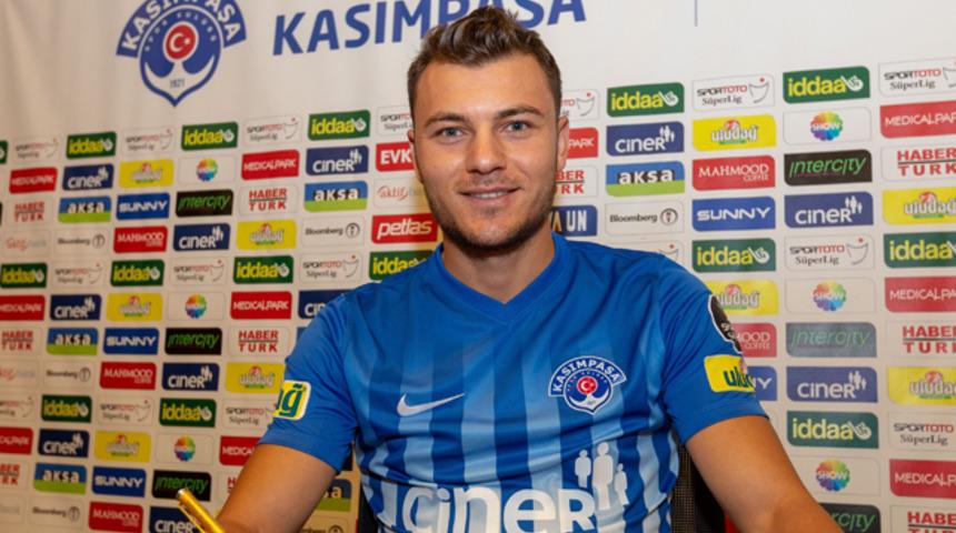 Yusuf Erdoğan, Galatasaray&rsquo;a transferinin neden olmadığını a&ccedil;ıkladı!