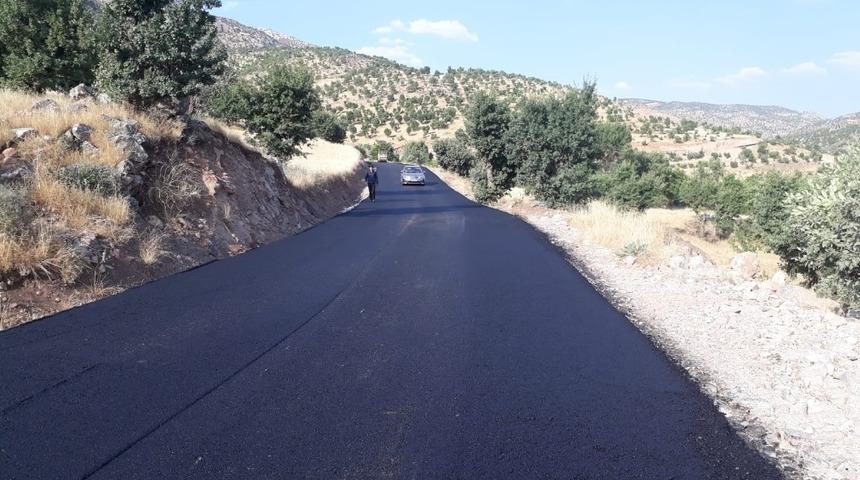 Siirt’te sıcak asfalt çalışmaları başladı