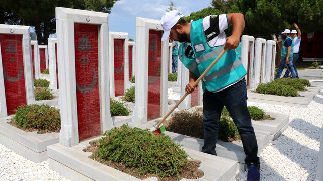 Denetimli serbestlik yükümlülerinden Şehitler Abidesi'nde temizlik