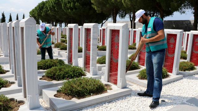 Denetimli serbestlik yükümlülerinden Şehitler Abidesi'nde temizlik