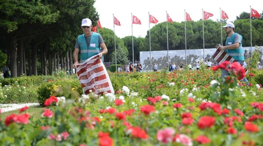 Şehitler Abidesi ve 57. Alay Şehitliğinde 15 Temmuz temizliği