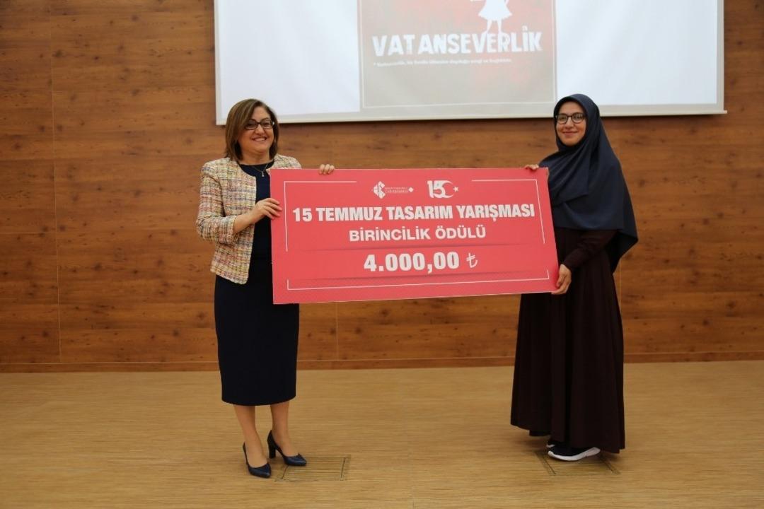 15 Temmuz tasarımlarla anlatıldı