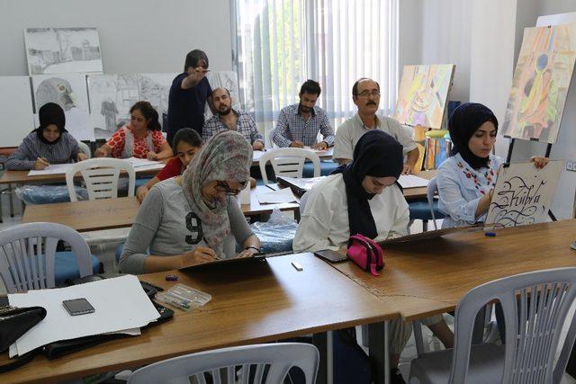 Haliliye Belediyesi gençleri geleceğe hazırlıyor