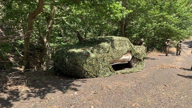 Pençe-2 Harekâtı’nda silah, araç ve mühimmatlar ele geçirildi