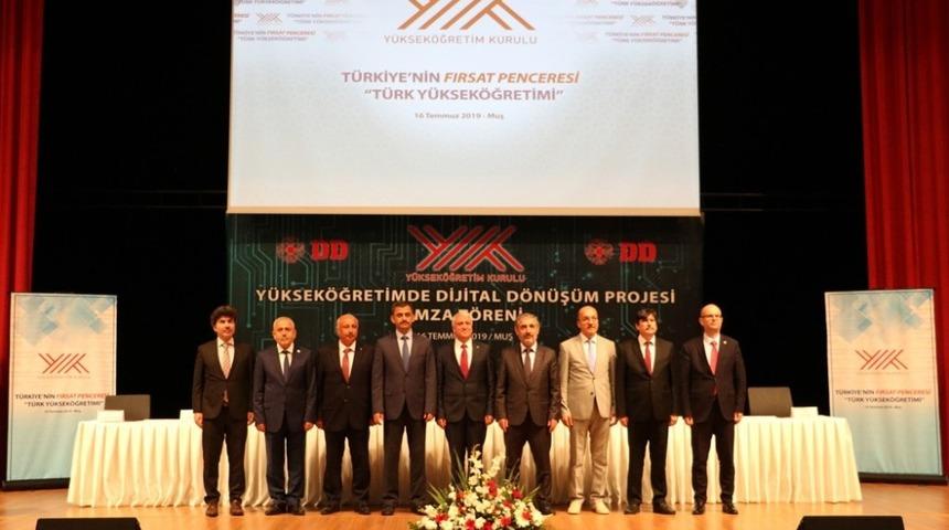 Rekt&ouml;r Durmuş, T&uuml;rkiye&rsquo;nin fırsat penceresi: T&uuml;rk y&uuml;ksek&ouml;ğretimi toplantısına katıldı