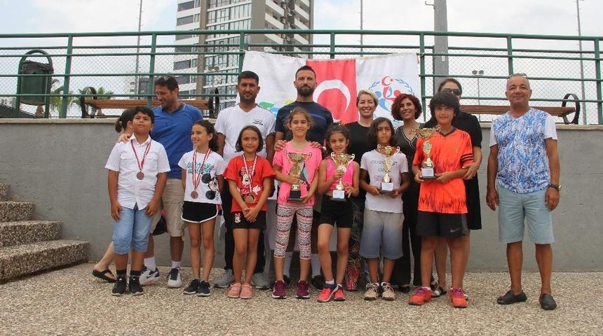 Toroslar&rsquo;ın tenis sporcuları gelecek vaat ediyor